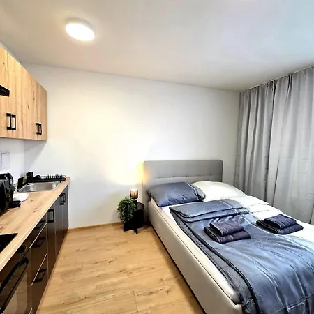 Krasny Na Skok Do Centra Братислава